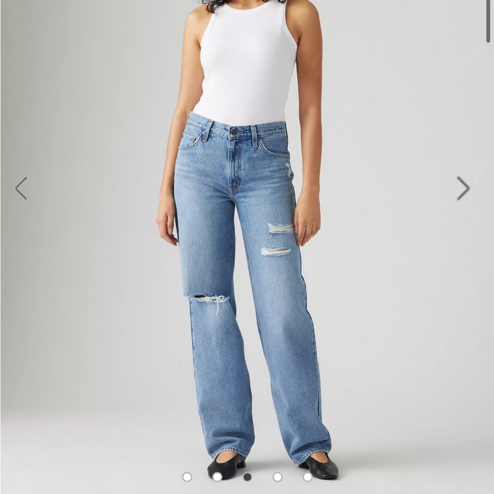Levi’s baggy dad jeans
